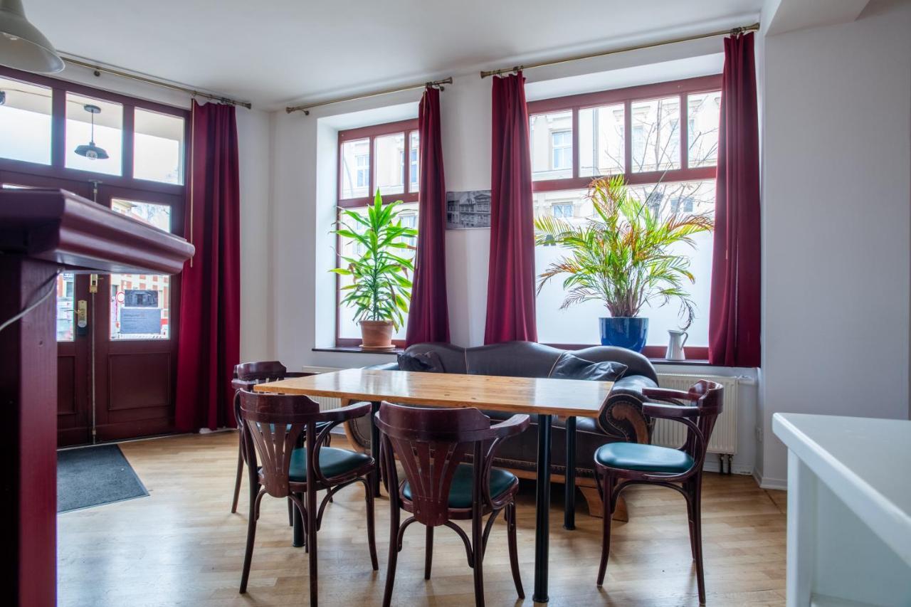 Apartamento Alt-Berliner Eckkneipe - "Feuchte Ecke" Exterior foto